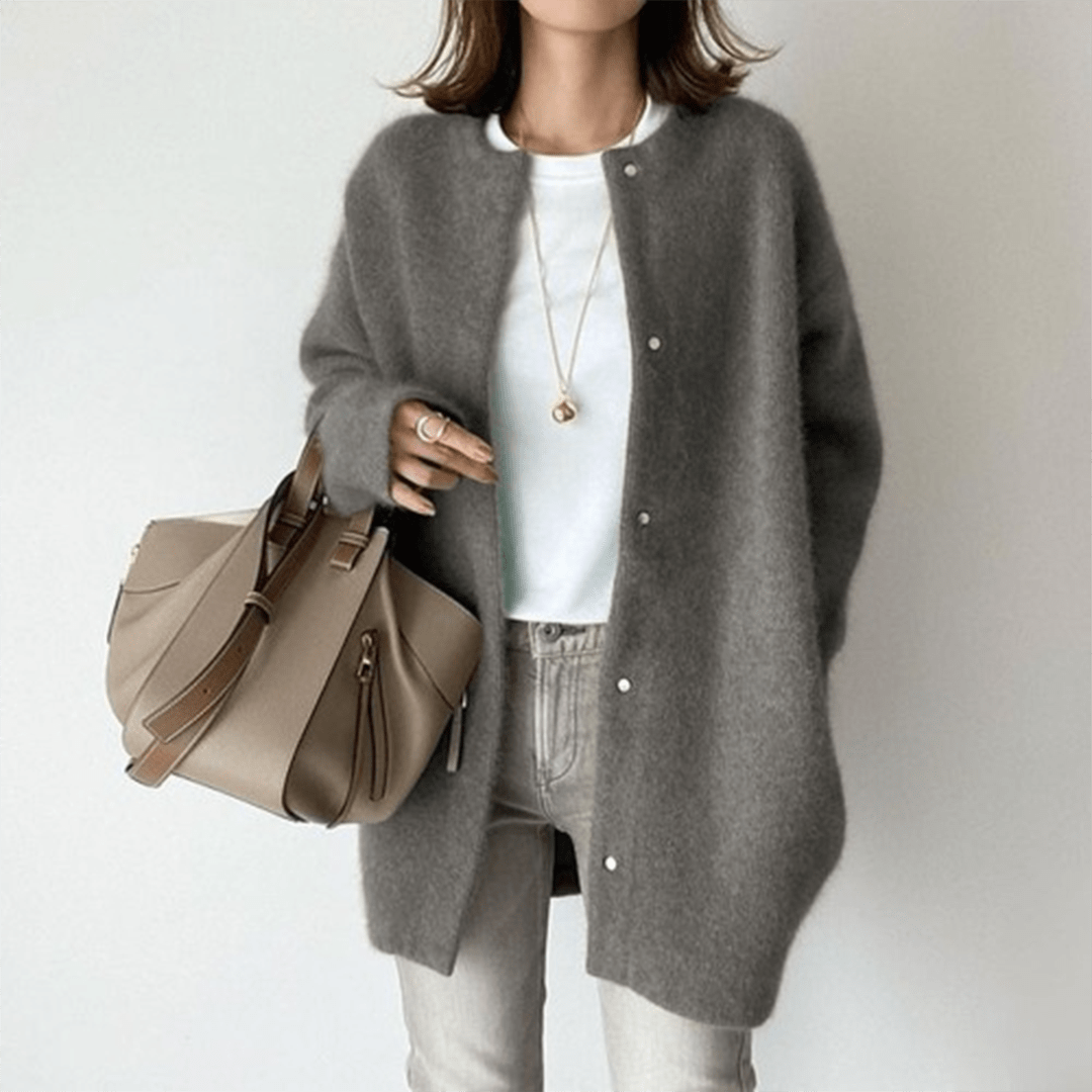 CHLOE - ELEGANT CASHMERE CARDIGAN